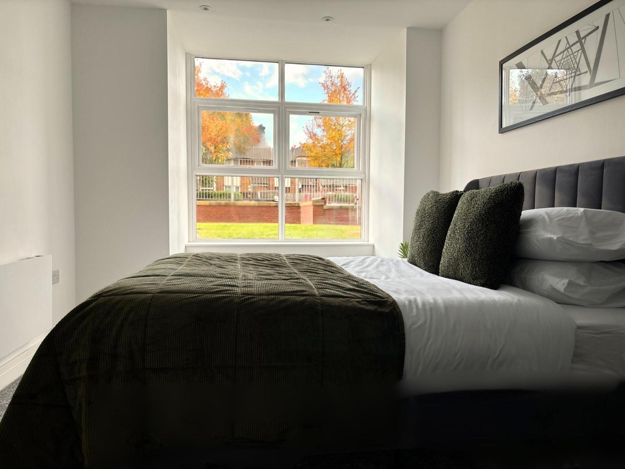 Manchester Apt, Free Parking, Business, Couples & Families المظهر الخارجي الصورة